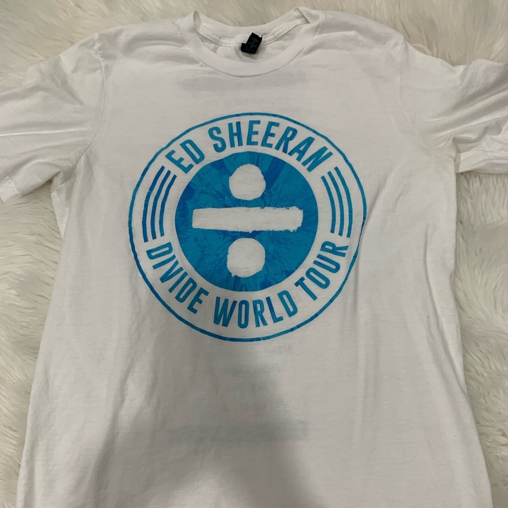 Women’s/ Men’s Ed‎ Sheeran Divide World Tour Tee Size Large (370)